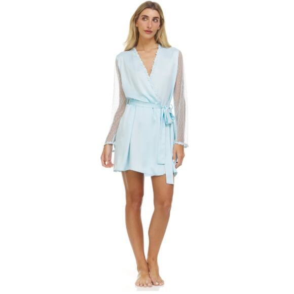 FLORA NIKROOZ WOMENS MEDIUM SHOWSTOPPER COVER-UP SATIN ROBE ICE BLUE NEW - Picture 2 of 15